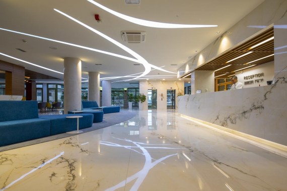 lobby8